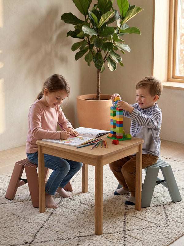 Lucano 1 step dooubles as a childs seat