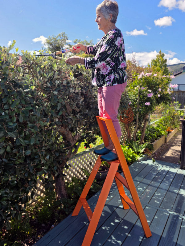 LUCANO STEP STOOL - 3 STEP